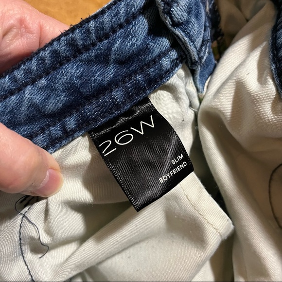 Anthropologie Pilcro Slim Boyfriend High Rise Jeans Light Distressing Sz 26W - Picture 5 of 14